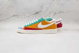 BLAZER LOW 77 VINTAGE LIGHT GREY/MULTI-COLOR