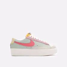 Женские кроссовки Nike WMNS Blazer Low Platform (DM9464-001)